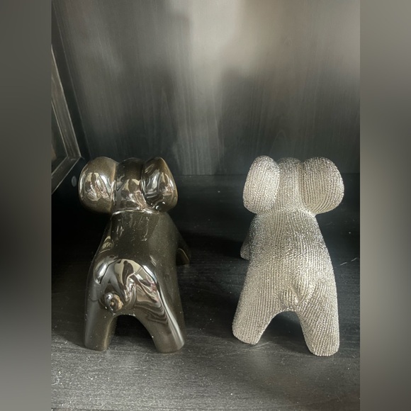 Modern Elephant Black and Silver Ceramic with electroplated glaze - Picture 2 of 5